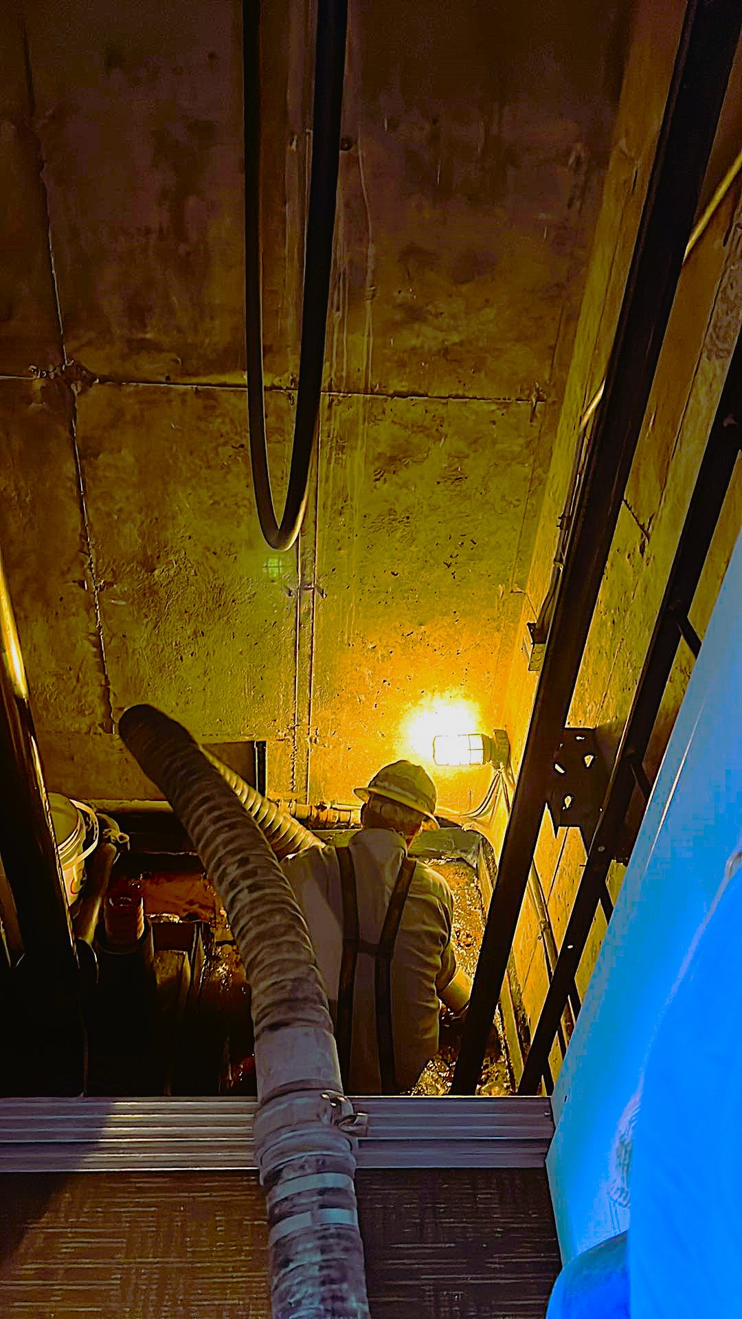 271312489_619570895961775_2852800863509501021_n Clean out inside of elevator shaft, clean elevator shaft